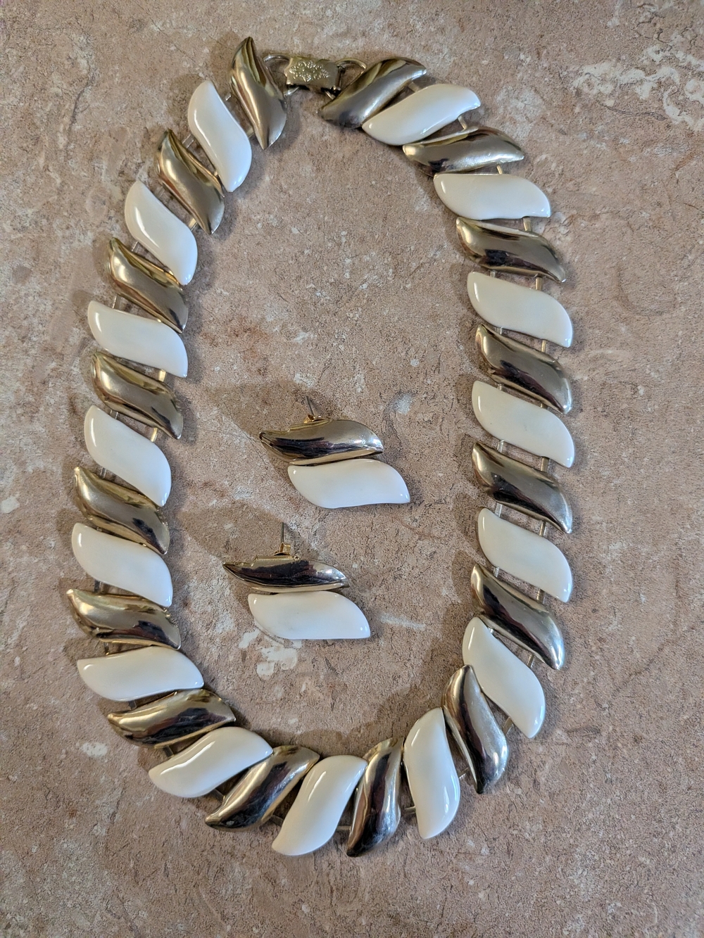 Vintage White and Gold Swirl Link Necklace with Matching Earrings